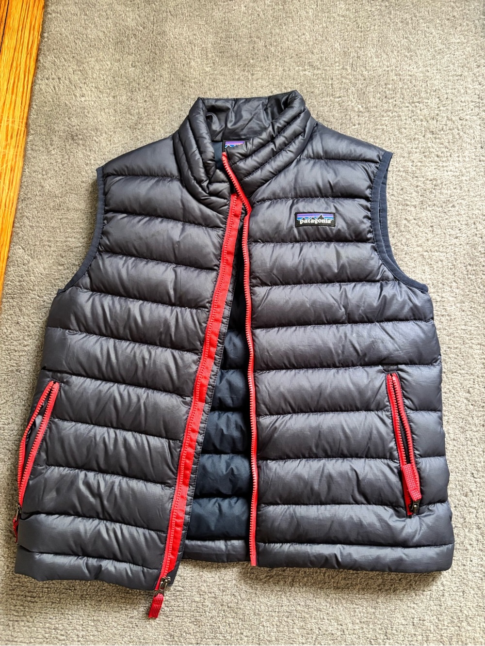 Patagonia Kids Down Sweater Vest Navy Blue Red Zippers
